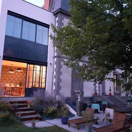 La Belle Epoque Couette-café 3*